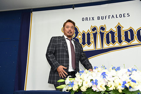 小谷野栄一選手 引退会見 | オリックス・バファローズ