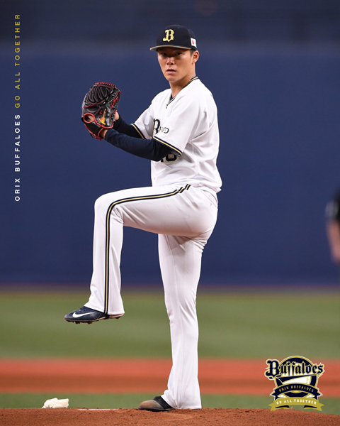 山本由伸投手、宗佑磨選手が三井ゴールデン・グラブ賞を受賞 山本由伸投手、宗佑磨選手が三井ゴールデン・グラブ賞を受賞