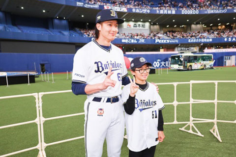 オリっこ大作戦】球団OB坂口智隆さん、海田智行さん、近藤一樹